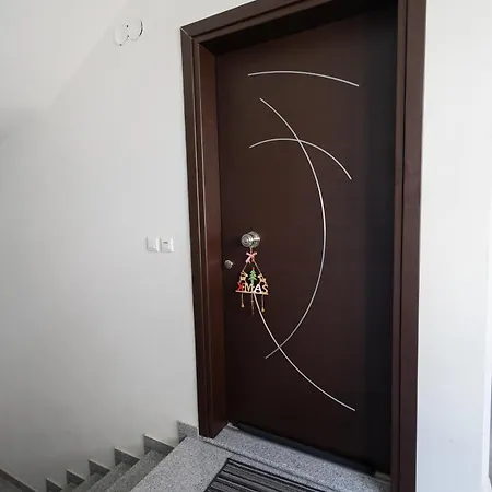 Fay's Mirror